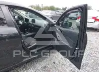 2016 Mazda 3 photo