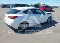 2016 Mazda 3 photo