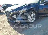 2016 Mazda 3 photo