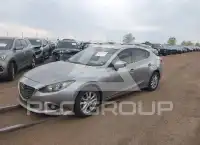 2016 Mazda 3 photo