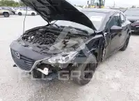 2016 Mazda 3 photo