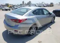 2016 Mazda 3 photo
