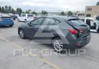 2016 Mazda 3 фото