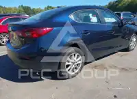 2016 Mazda 3 photo