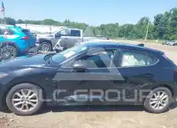 2016 Mazda 3 фото