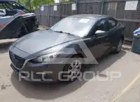 2016 Mazda 3 photo