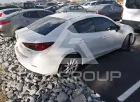 2016 Mazda 3 фото