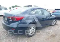 2016 Mazda 3 photo