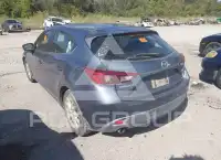 2016 Mazda 3 photo