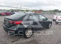 2016 Mazda 3 photo