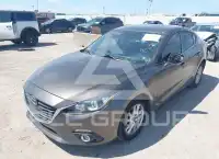 2016 Mazda 3 photo