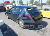 2016 Mazda 3 фото