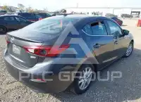 2016 Mazda 3 photo