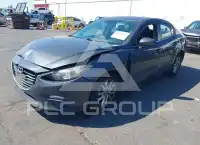 2016 Mazda 3 photo