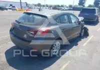 2016 Mazda 3 фото