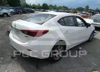 2016 Mazda 3 photo