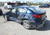 2016 Mazda 3 photo