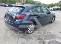 2016 Mazda 3 photo