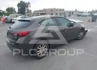 2016 Mazda 3 фото