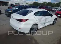 2016 Mazda 3 фото