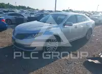 2016 Lincoln MKS photo