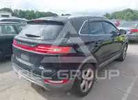 2016 Lincoln MKC photo