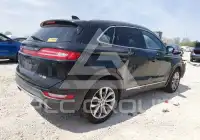 2016 Lincoln MKC photo