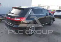 2016 Lincoln MKX photo