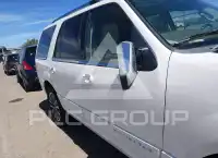 2016 Lincoln NAVIGATOR photo