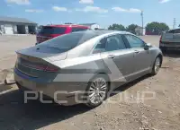 2016 Lincoln MKZ photo