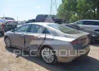 2016 Lincoln MKZ photo