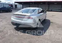 2016 Lincoln MKZ photo