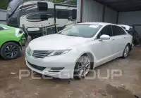 2016 Lincoln MKZ photo
