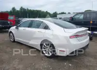2016 Lincoln MKZ photo