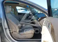2016 Lincoln MKZ photo