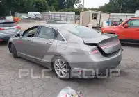 2016 Lincoln MKZ photo
