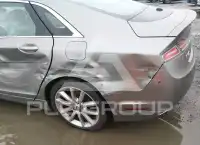 2016 Lincoln MKZ photo
