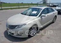 2016 Lincoln MKZ photo