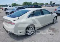 2016 Lincoln MKZ photo
