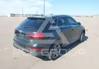 2016 Audi Q3 photo