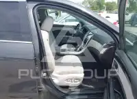 2016 Cadillac SRX photo