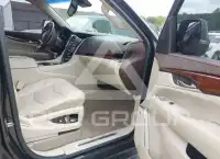 2016 Cadillac ESCALADE photo