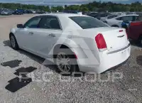 2016 Chrysler 300 фото