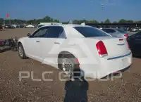 2016 Chrysler 300 фото