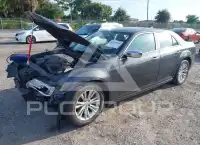 2016 Chrysler 300 фото