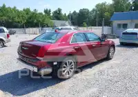 2016 Chrysler 300 фото