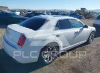 2016 Chrysler 300 фото
