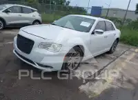 2016 Chrysler 300 photo