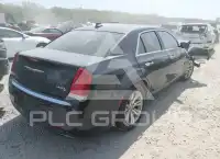 2016 Chrysler 300 фото