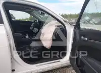 2016 Chrysler 300 фото